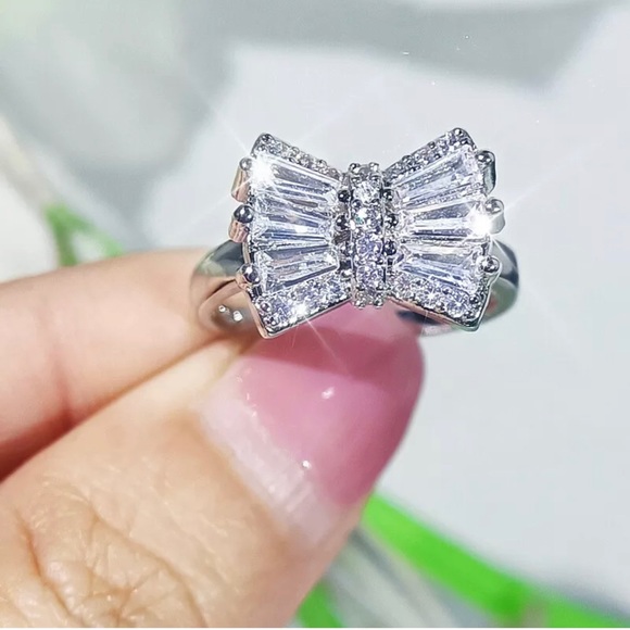 Jewelry - Cubic Zircon Silver Plated Bow Ring Women size 7